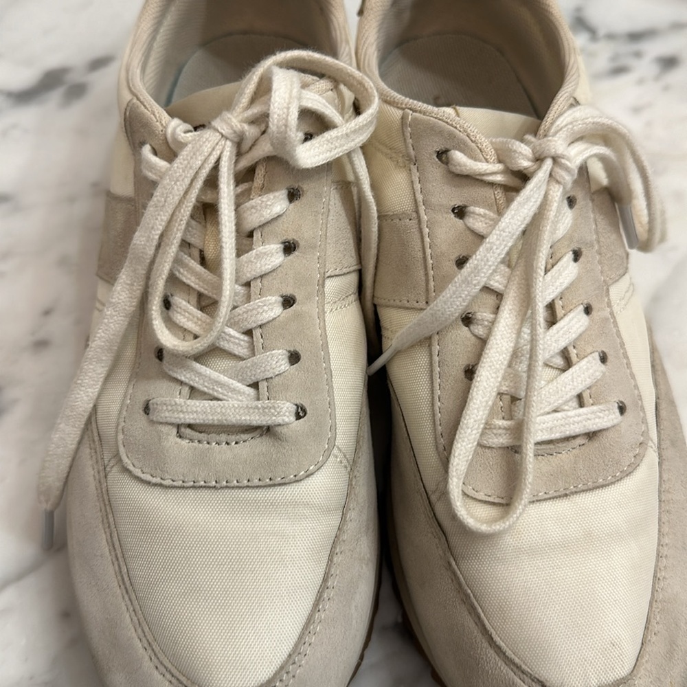 J Crew women retro sneaker size 6 off white with gold excellent worn 2-3 times - Picture 2 of 11